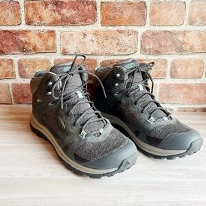 Keen Mid height hiking boots grey and mint green size 9.5